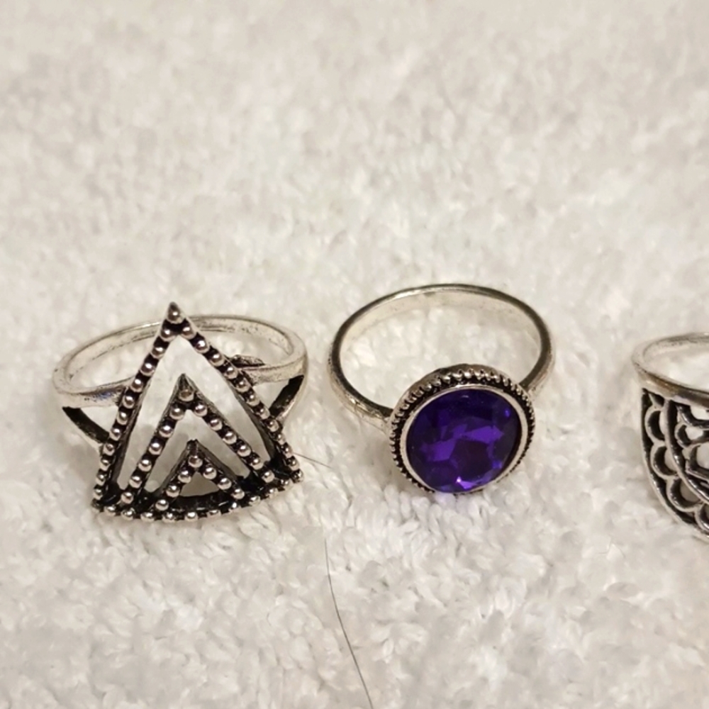 Rings - Picture 5 of 6